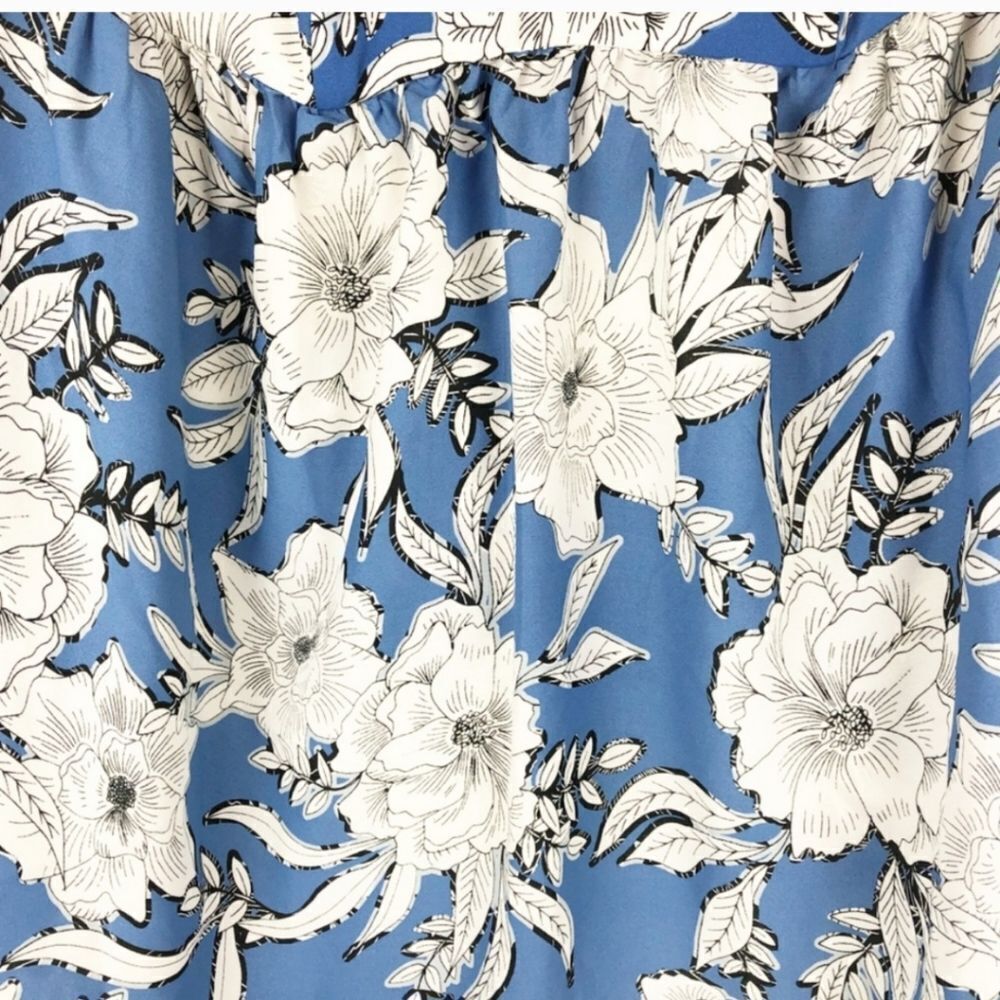 NWT Lovers + Friends Lifes A Beach Floral Top - Picture 8 of 16